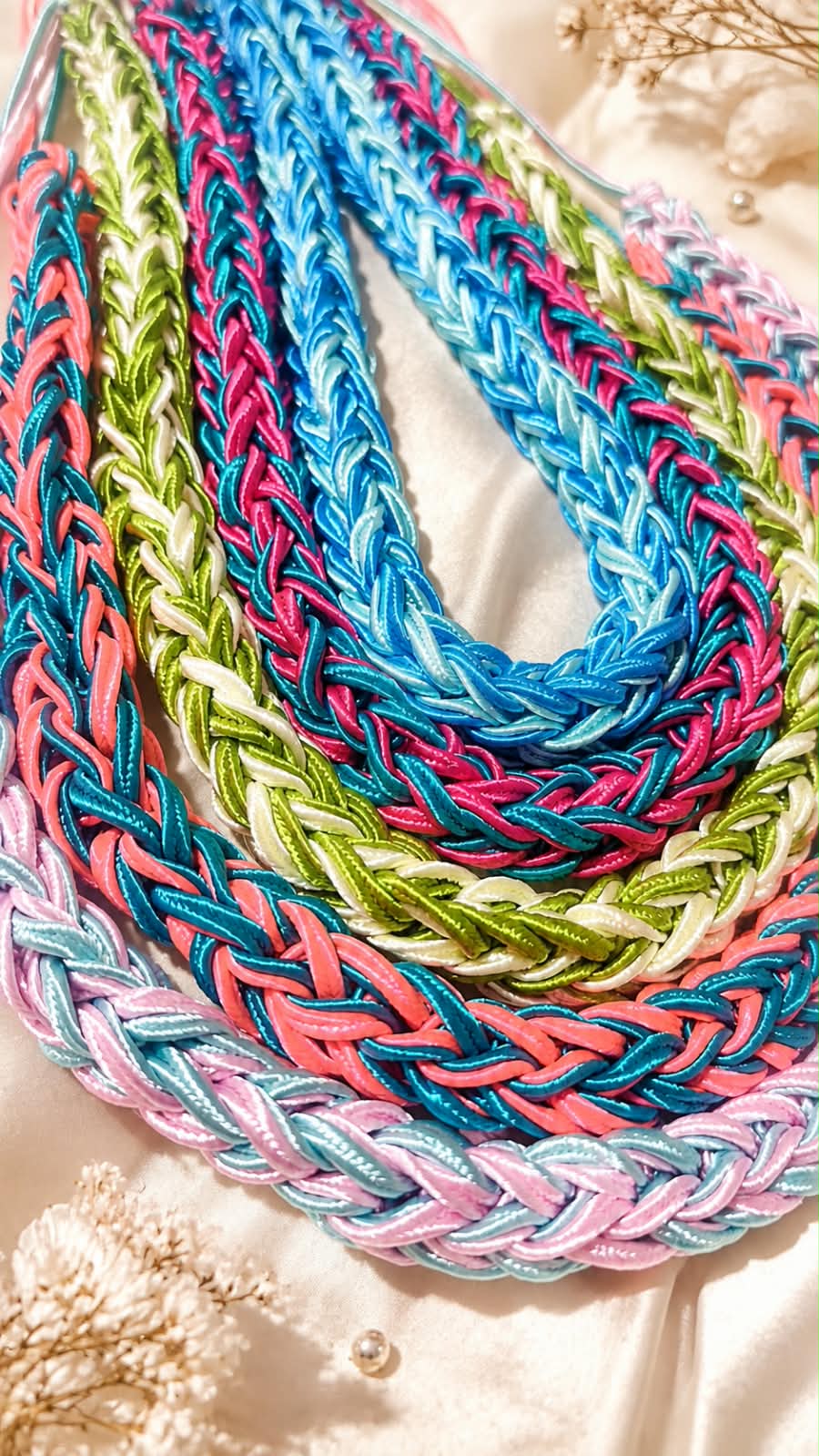 Collares